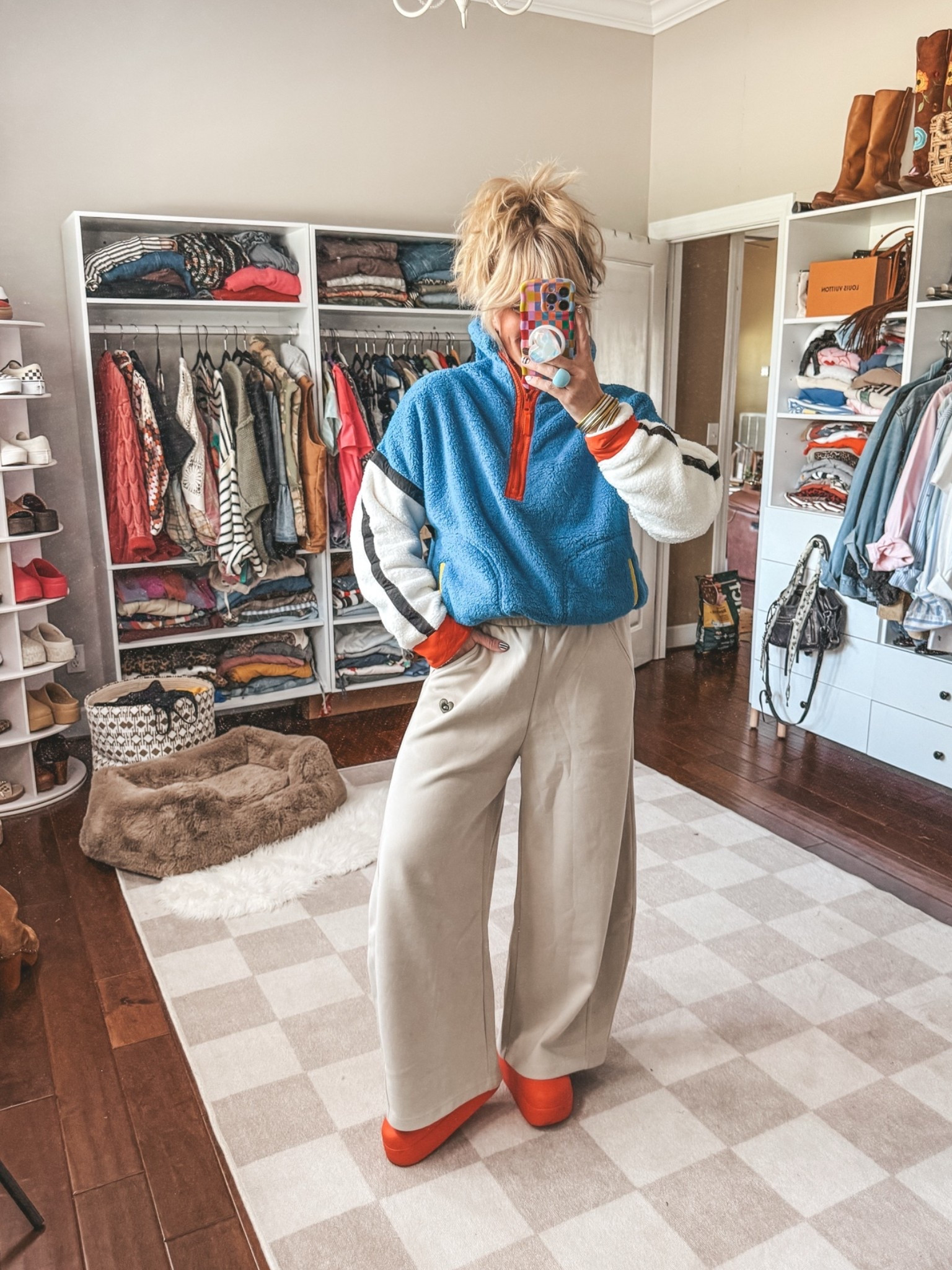 So comfy, so cozy, so good! 🥰

#LTKOver40