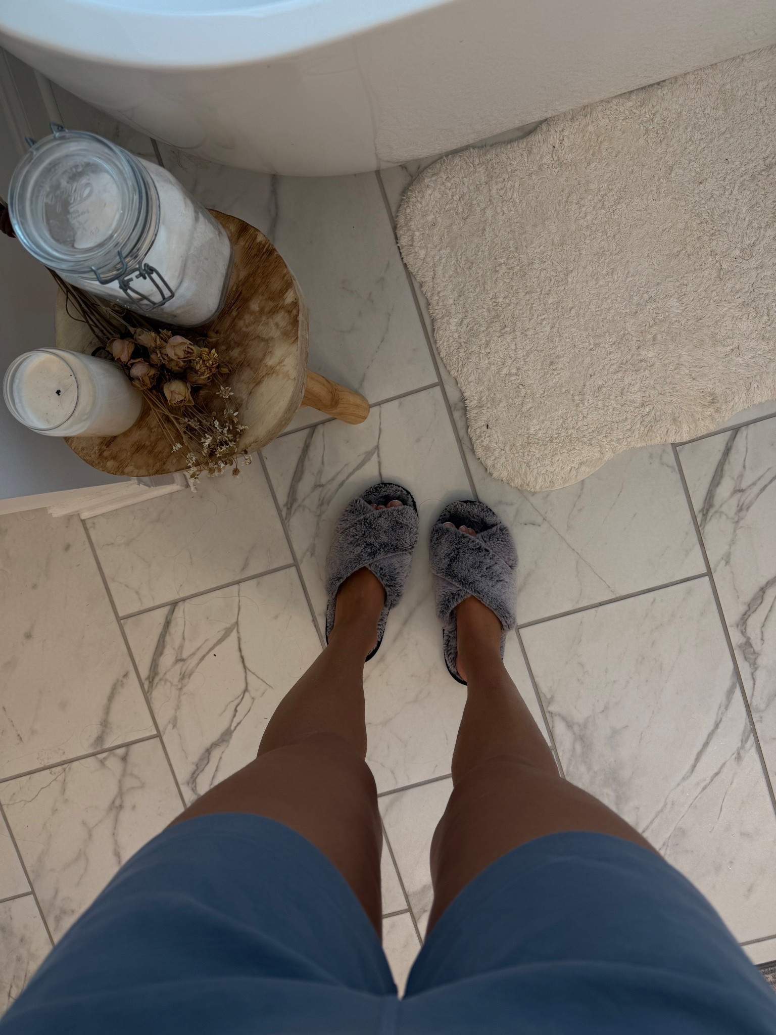 My daily fuzzy slippers I can’t live without 👏🏼

#walmart #fuzzyslippers #greyslippers #favoriteslippers #bestslippers 

#LTKFindsUnder50 #LTKStyleTip #LTKSeasonal