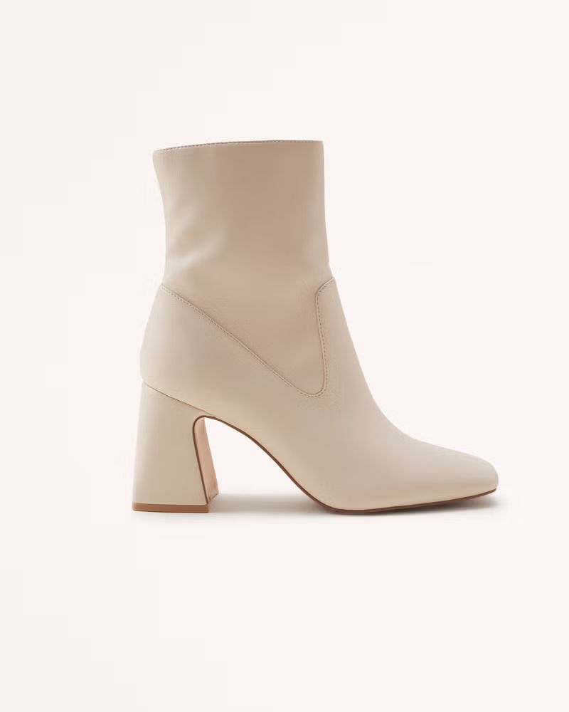 Abercrombie & Fitch Women's Block Heel Boots in Cream - Size 10 | Abercrombie & Fitch (US)