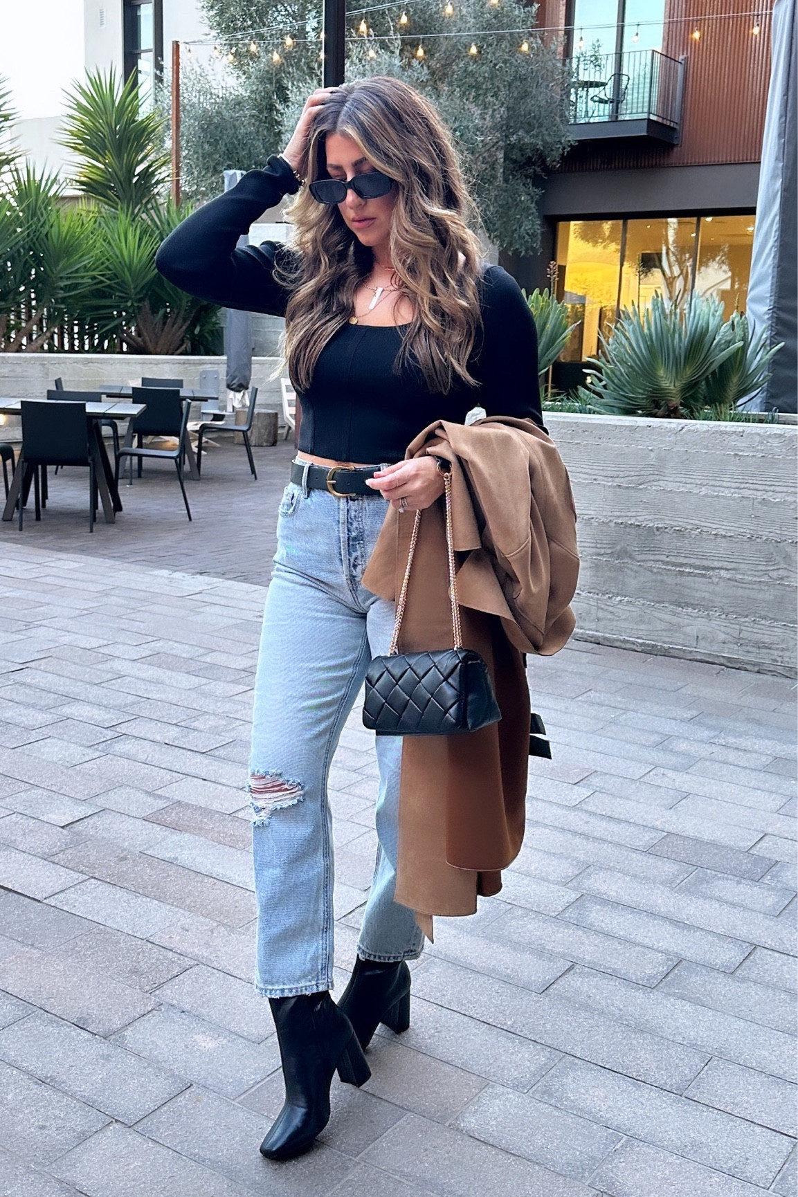 Elevated casual outfit. Wearing TTS. Similar top. Xx

Tap to shop and follow for more! Xx

#LTKfindsunder50 #LTKstyletip #LTKMostLoved