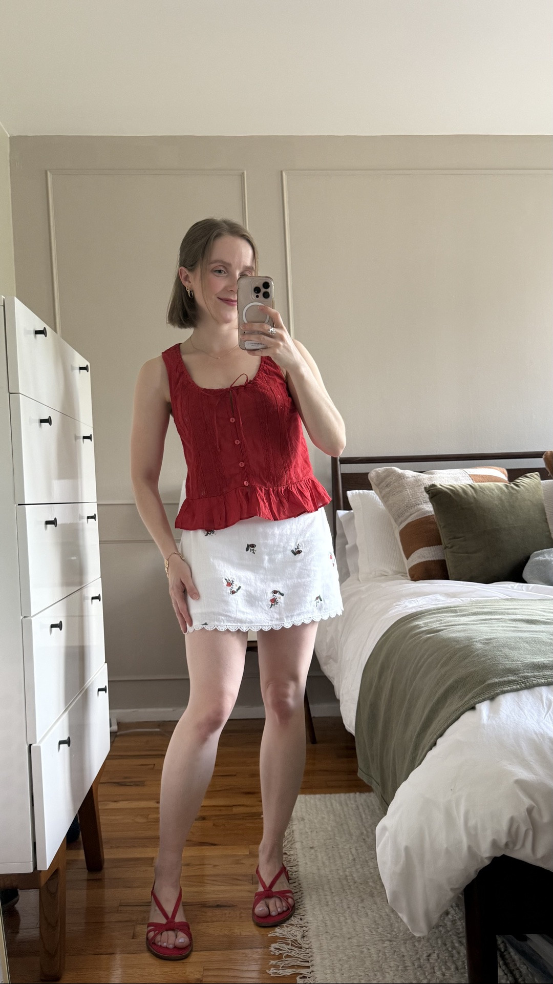 Abercrombie stackable sale 
Extra 15% off w/ code AFSUMMER
Wearing xs curve love linen skort
Xs tank

#LTKootd