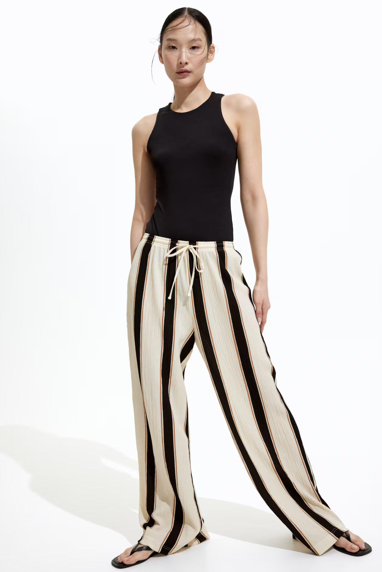 Wide pull-on trousers | H&M (UK, MY, IN, SG, PH, TW, HK)