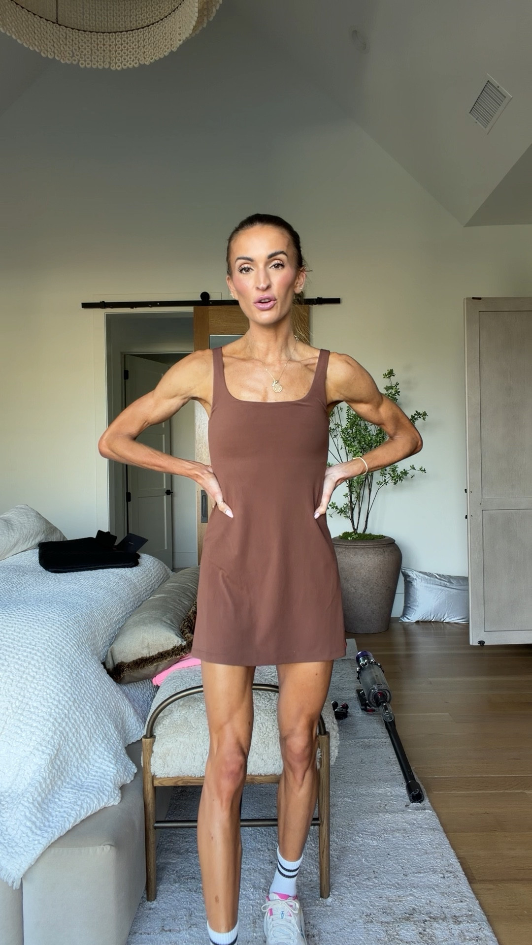 super flattering exercise dress with such a fun + unique color combo! 🤎 runs tts / wearing xs 