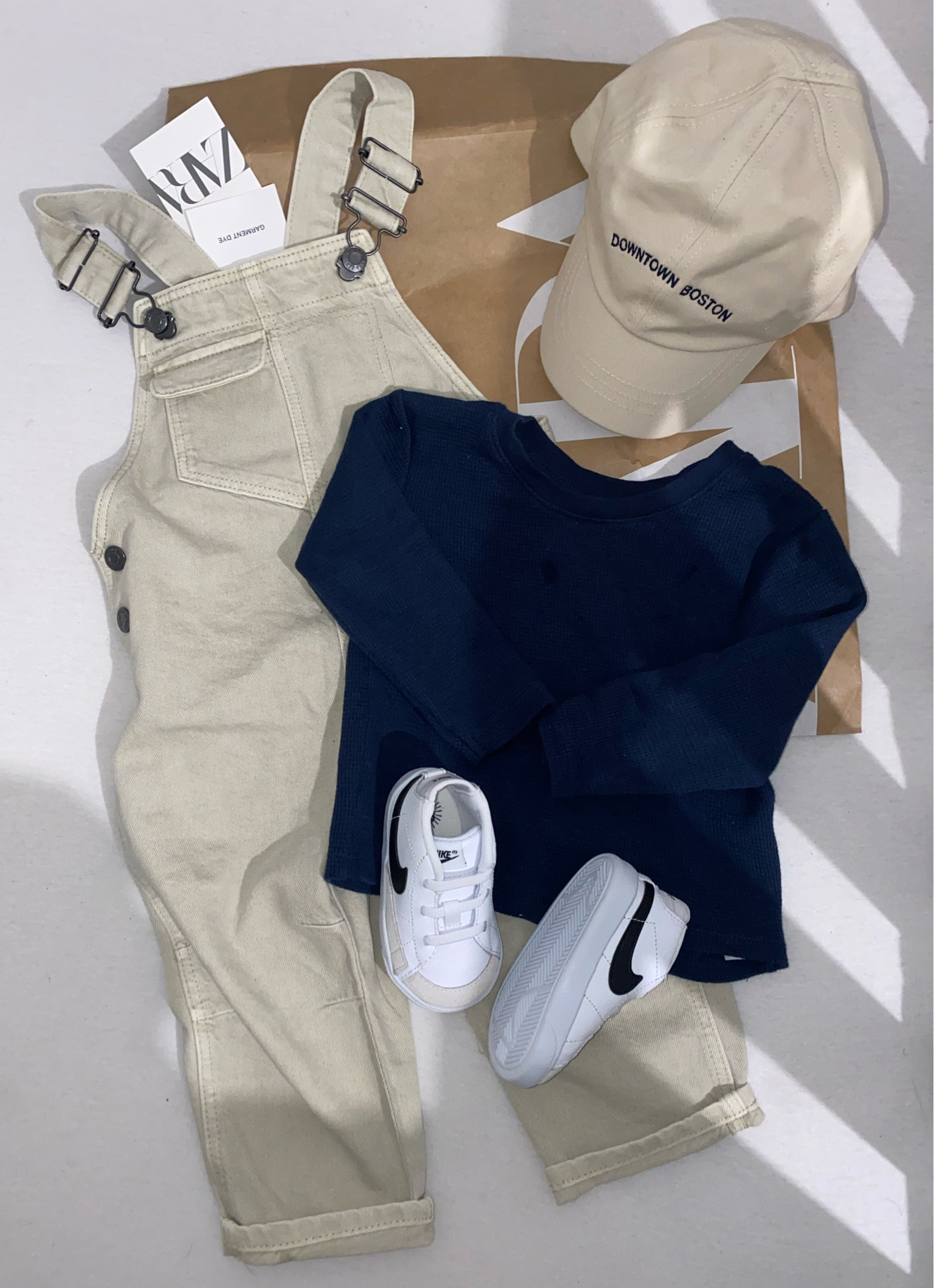 Dungaress on babies 🥹🥹

Hat & dungarees from Zara, top from Primark - linked similar items

Baby boy, baby boy clothes, hogy baby boy ootd, baby boy outfit, baby clothes, neutral baby clothes, h&m baby, zara baby 

IG @calebworeit
TikTok @tundi_calebco

#LTKbaby #LTKkids #LTKbump