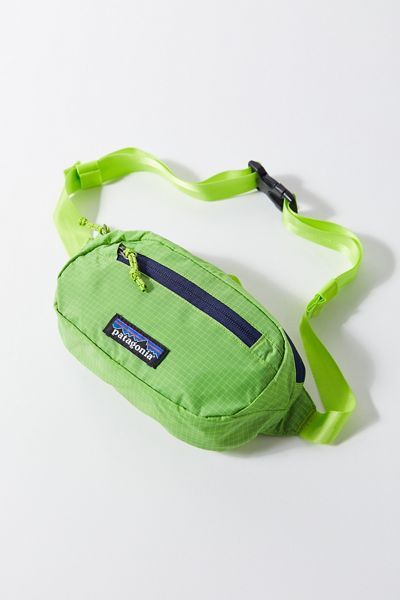 Patagonia Lightweight Travel Mini Belt Bag | Urban Outfitters (US and RoW)