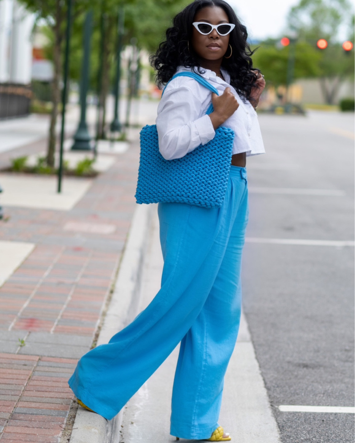 💙Linen top & linen pants from Target with a monochromatic matching purse. 
Sunnies: Amazon 
Shoes: Steve Madden

#LTKstyletip #LTKtravel #LTKitbag
