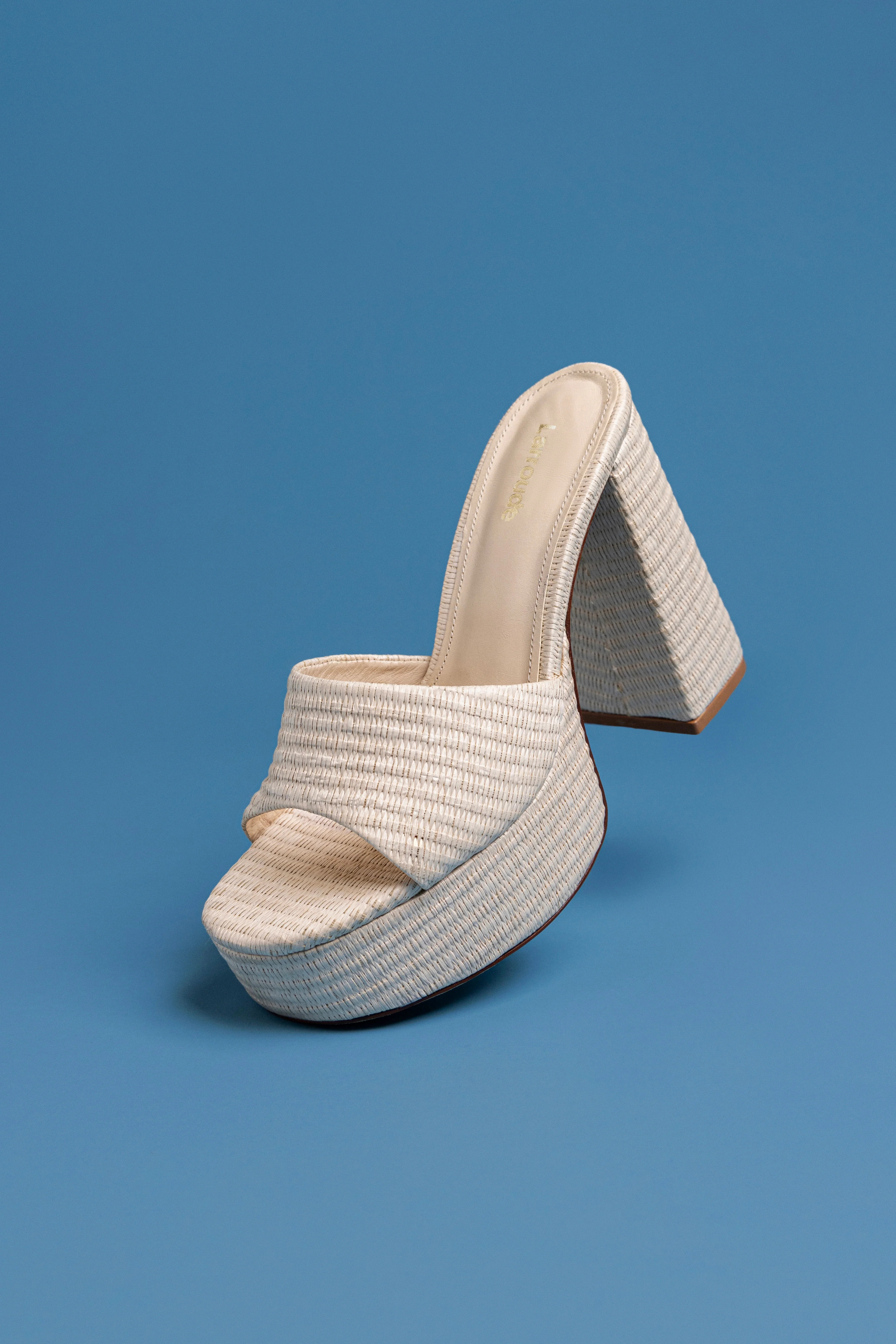 Dolly Mule In Natural Raffia | Larroude