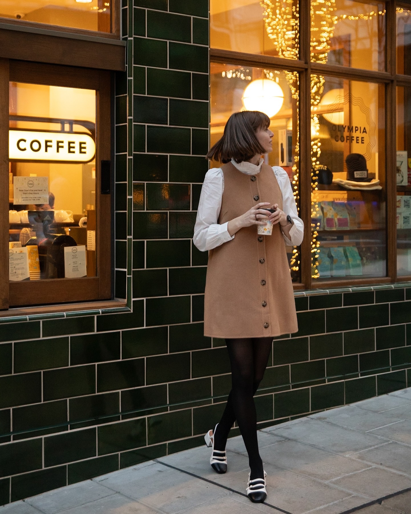 Came for the coffee, stayed for the architecture… or was it the other way around? 
Grateful for friends who share a love for good coffee and beautiful spaces🤎 @emilyannekeeney
@sezane #sezanelovers