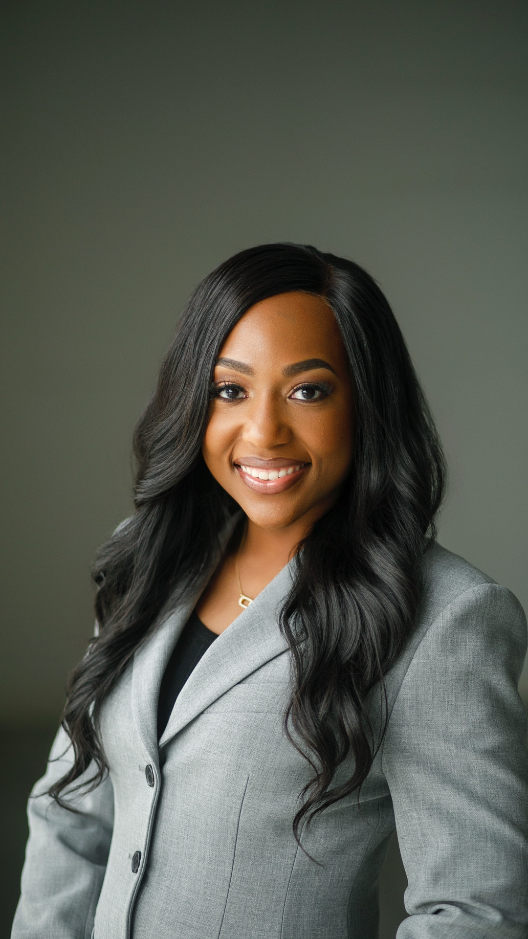 The best life of the year has been getting new headshots done at the end of our Family Christmas shoot 🙌🏾 it’s been on my to do list for far too long so it landed at the top of my 30 Before 30 list!

I’ve quite literally had my headshot since I started in Corporate America 7 years ago. Every call I joined I saw a completely different Kayla that was fresh out of college and ready to tackle the world and I honestly didn’t recognize her anymore. Given my promotion back in June of this year to Transformation Excellence Manager, I’ve been completely ready/overdue for a total rebrand. I’ve taken time to think about my career planning - what I want this next phase of my journey to look like, what I want to specialize in due to tech changing at such a rapid rate and what do I want to be known for as I step into this leadership role/responsibilities. 

This truly feels like the fresh start I needed 📸✨ yet another step closer to closing out my 30 for 30 list (almost 1/3 done 🥲✔️)
