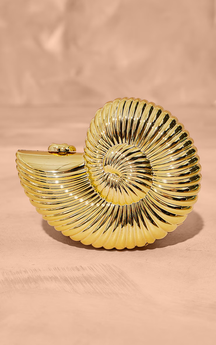Gold Metallic Shell Scallop Clutch Bag | PrettyLittleThing UK