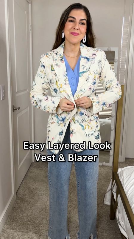 Layered Blazer & Vest Style 💙 Stunning Floral Blazer for everyday and the office paired with a pretty blue vest. Wearing XS in blazer & Vest and 26 in the jeans. 



#LTKVideo #LTKWorkwear #LTKFindsUnder100