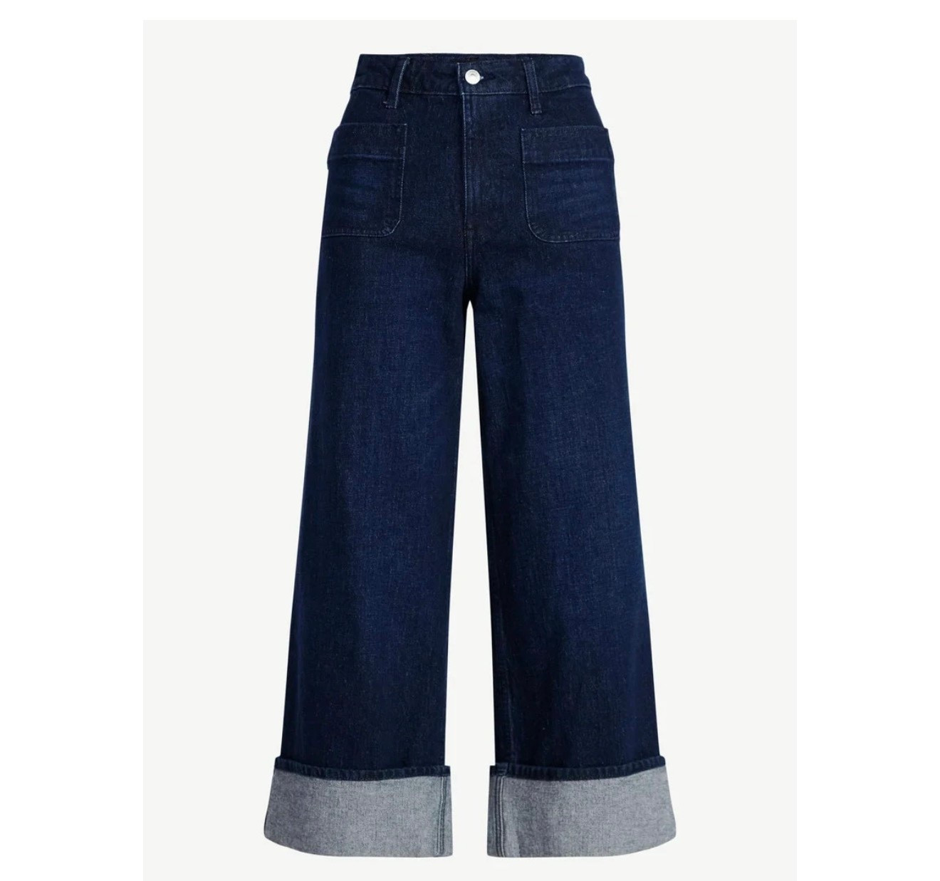 When in doubt, wear a white tee with these cuffed hem jeans and a pair of ballet flats. Thank me later ❤️