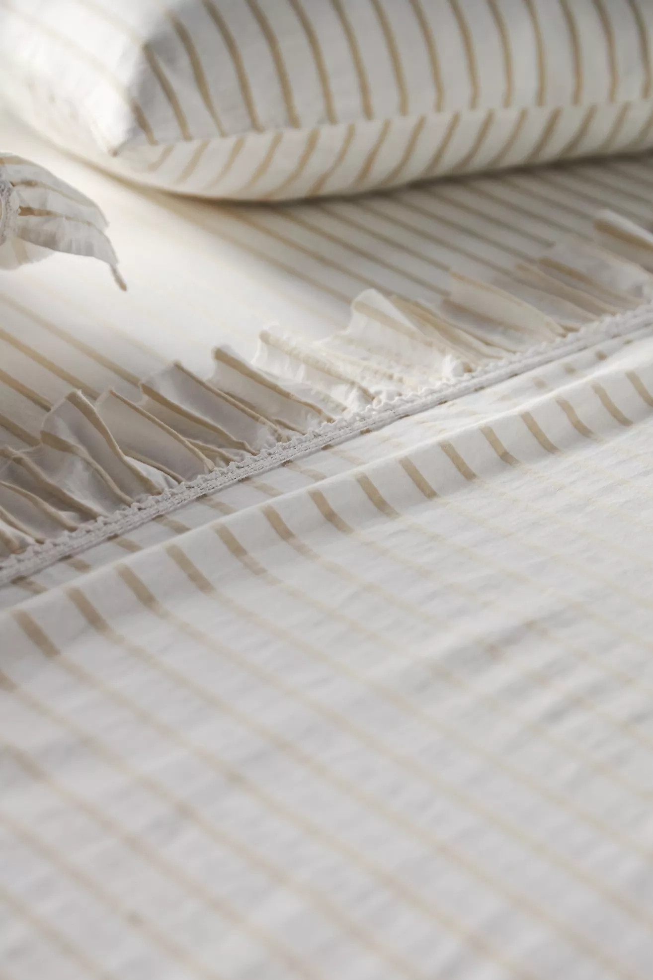 Organic Cotton Spa Sateen Ruffled Sheet Set | Anthropologie (US)