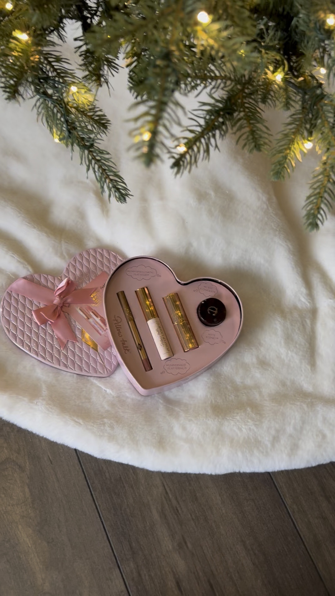 SELL OUT RISK! This Charlotte Tilbury makeup gift set is too good and selling out so quick! All of the products are mini so they are perfect for on the go. 

Gift sets, makeup gift sets, Charlotte Tilbury pillow talk lip liner, lipstick, cream eyeshadow, mascara, favorite things party, Stang and Co

#LTKGiftGuide #LTKHoliday #LTKBeauty