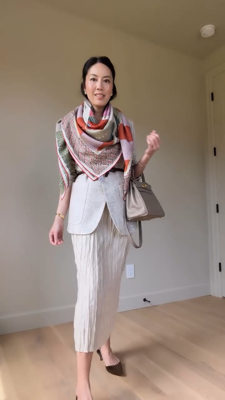 Similar styles linked here

#classicstyle
#summeroutfit
#workwear
#summerworkwear
#cleanstyle



#LTKootd #LTKgrwm #LTKWorkwear