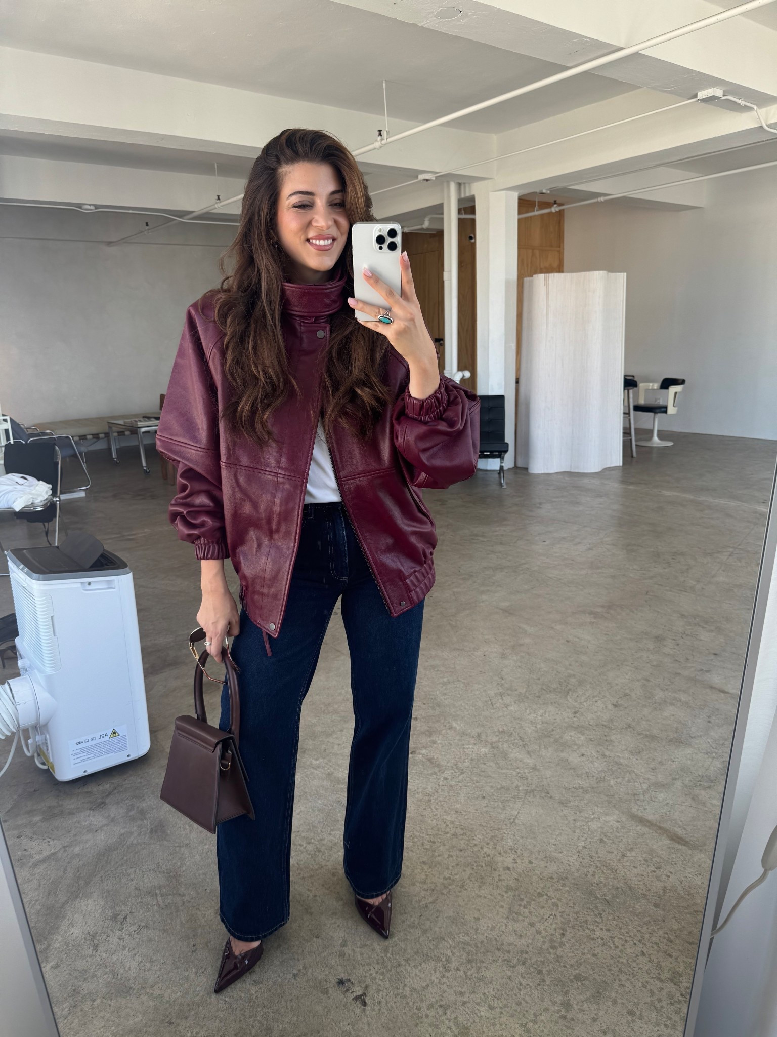 This color and shape has me in a chokehold! I love fall so much! ✨



#LTKSeasonal #LTKStyleTip #LTKSaleAlert