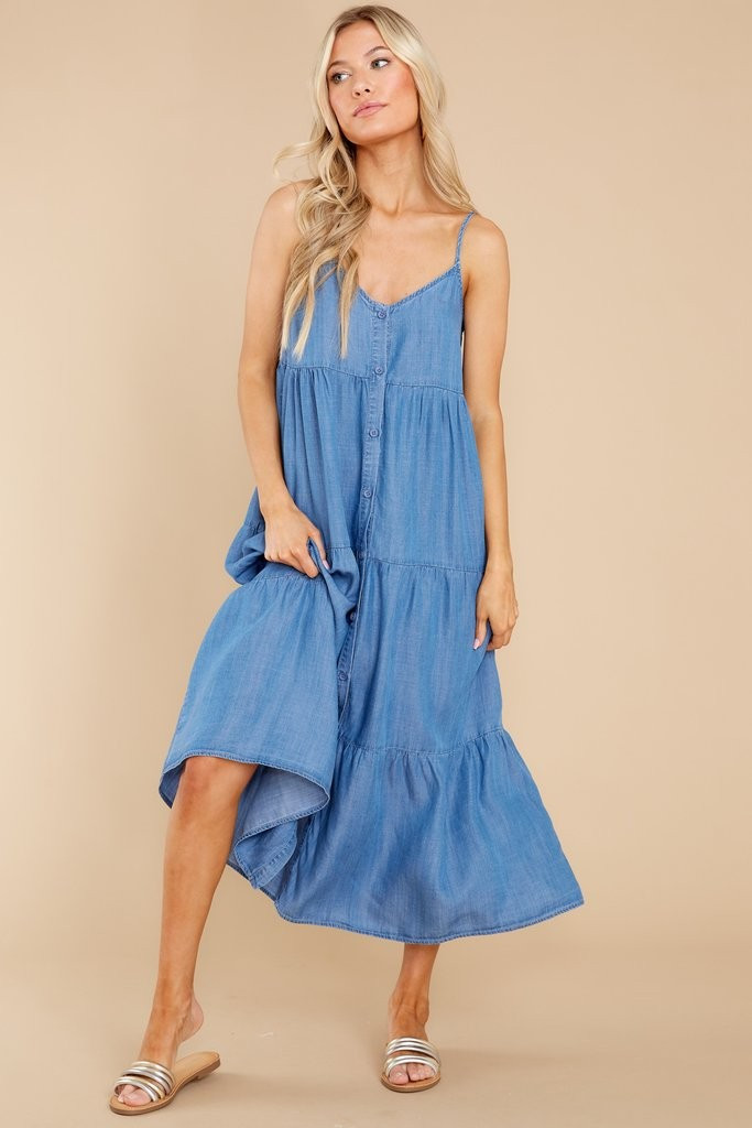 Cancun Cutie Medium Wash Chambray Midi Dress | Red Dress 