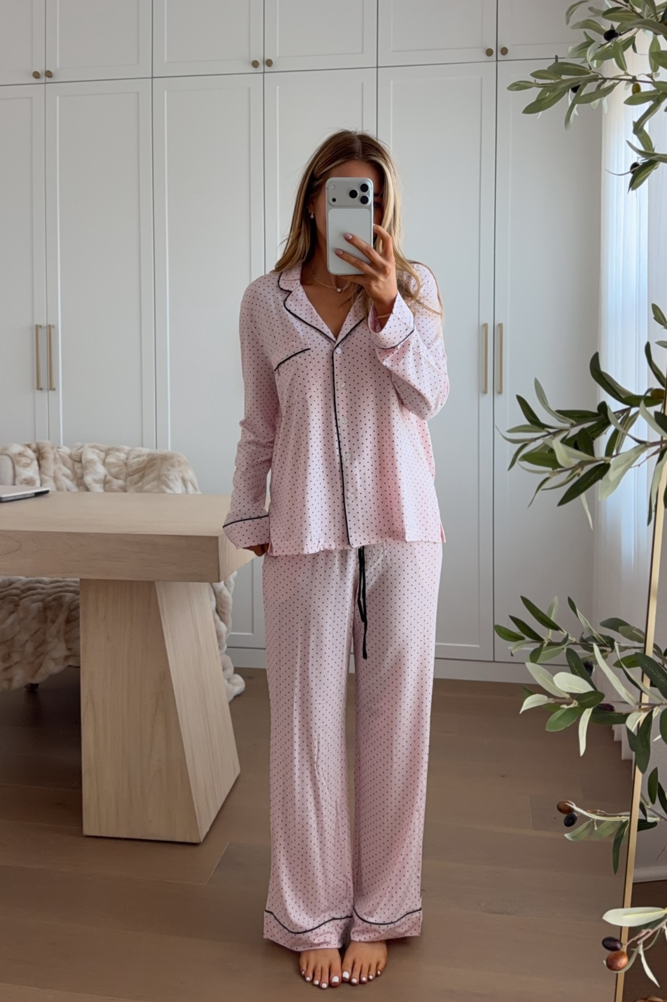 so soft, stretchy & comfy! 5’3 wearing a small short.