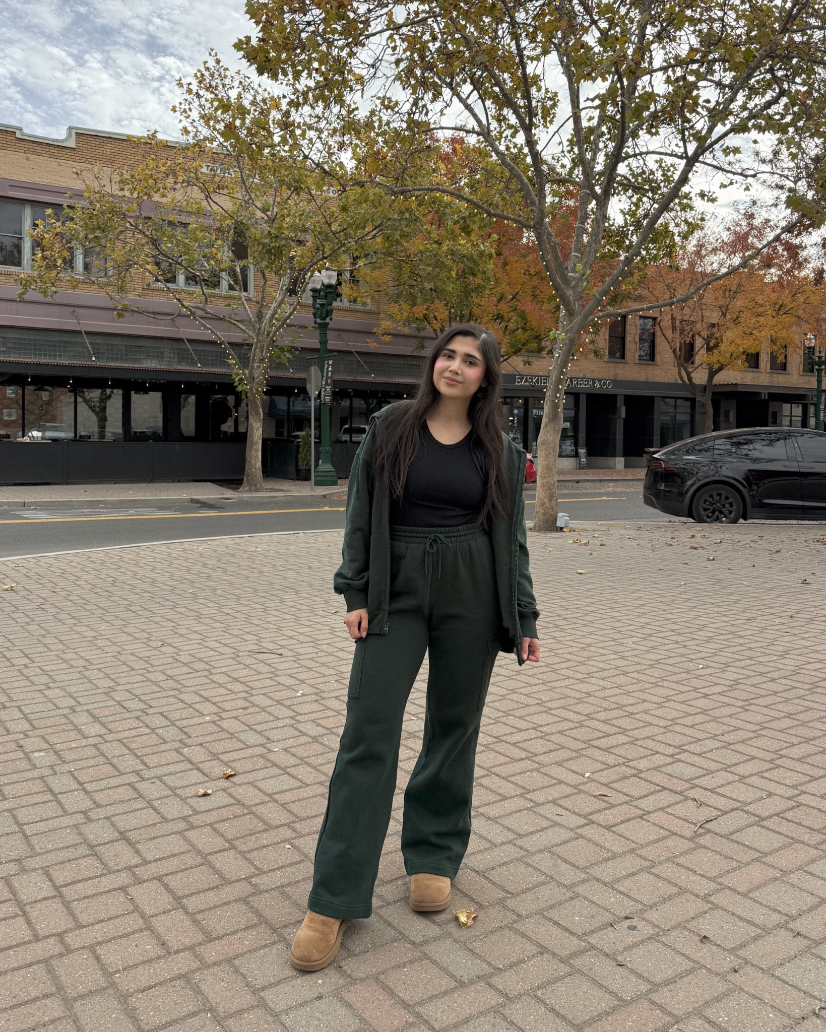Dark Green sweat set (size small)