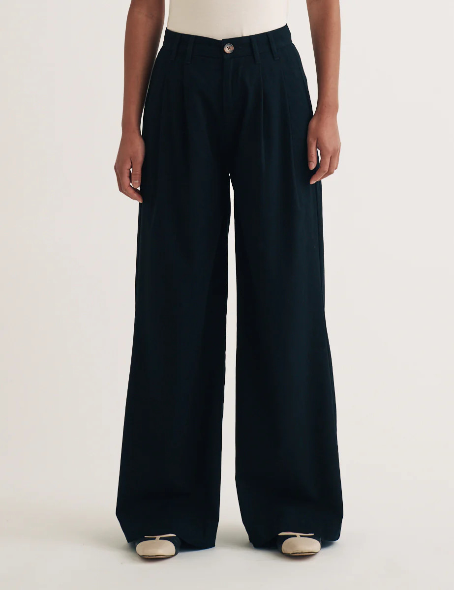 Black Twill Pleated Wide Leg Ava Trousers | Nobody's Child