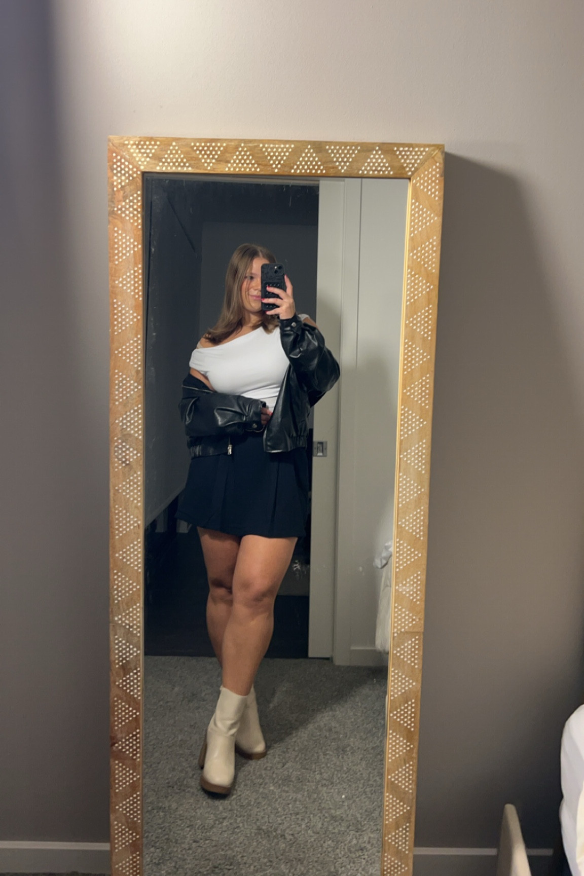 Fall date night outfit 

#LTKMidsize #LTKFindsUnder100 #LTKSeasonal