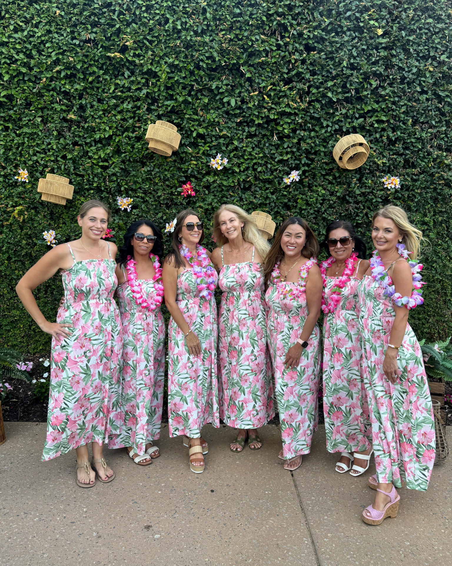 Luau night

#LTKootd #LTKvlog #LTKPetite