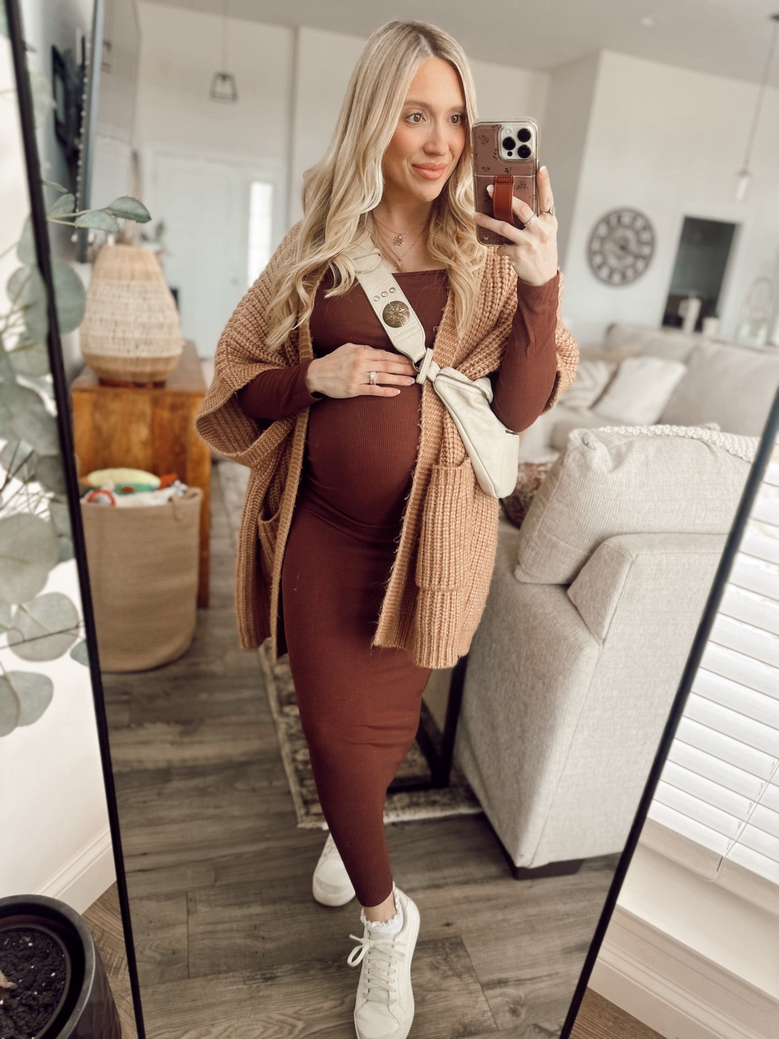 “KERSTYN15” for 15% off my fav bump friendly body con dress size small! 

#LTKBump #LTKootd #LTKBaby