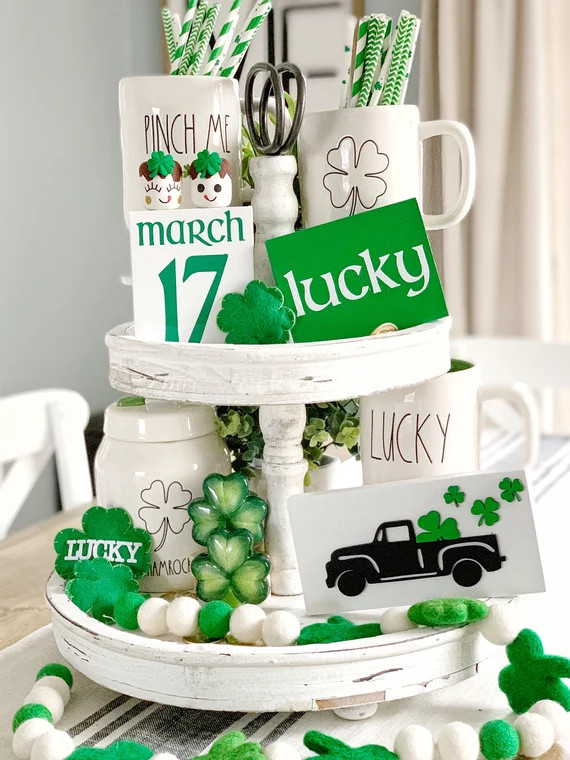 St Patrick’s day tiered tray signs / st Patty’s day signs / tiered tray decor / rae Dunn deco... | Etsy (US)