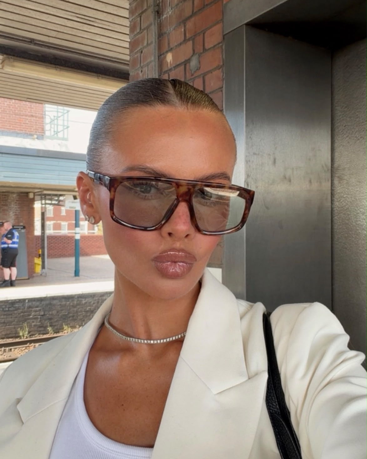Busy day at the office 👩‍💻🤍

#LTKuk #LTKsummer #LTKeurope