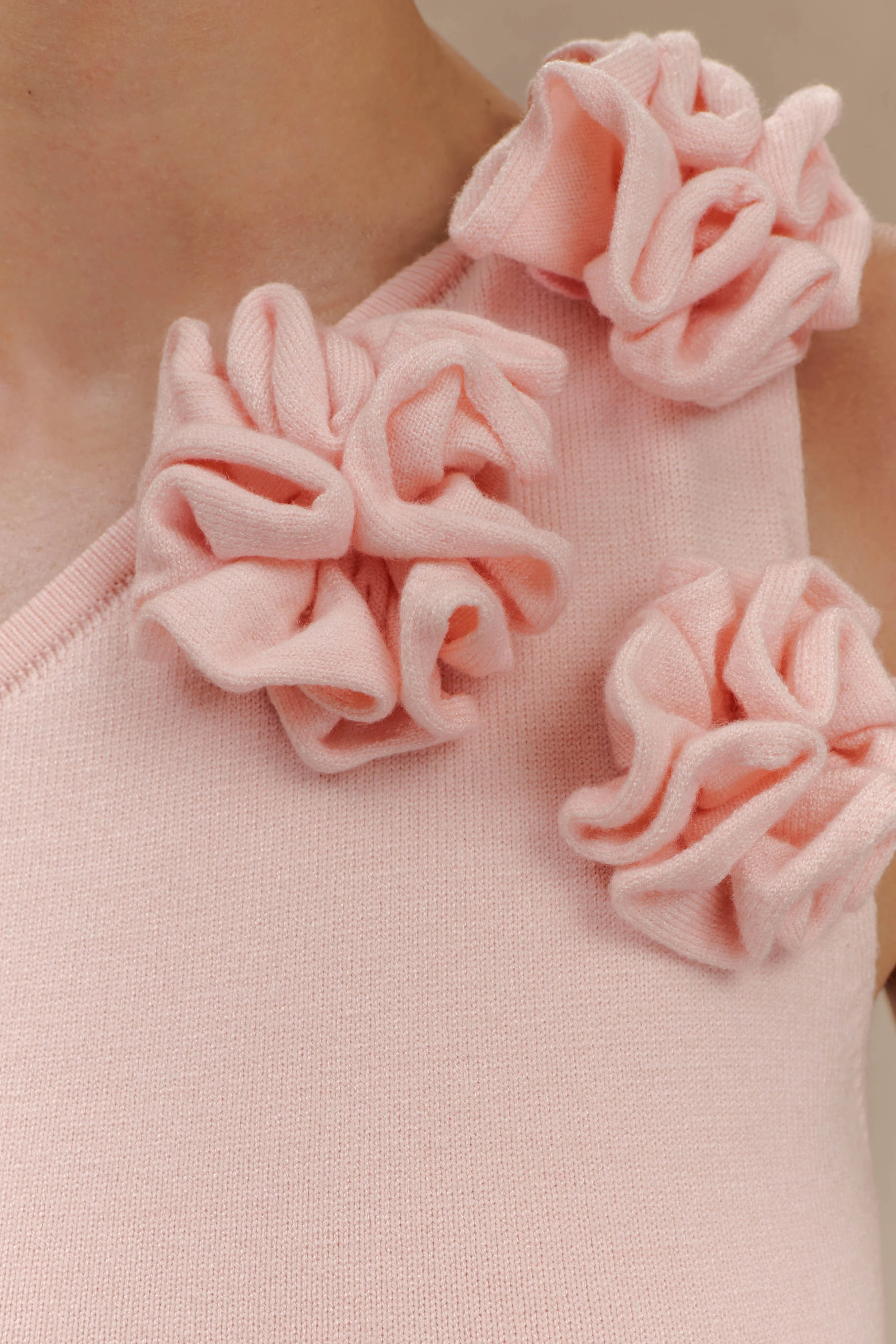 Paloma One Shoulder Knit Maxi Dress With Flowers - Baby Pink | MESHKI US