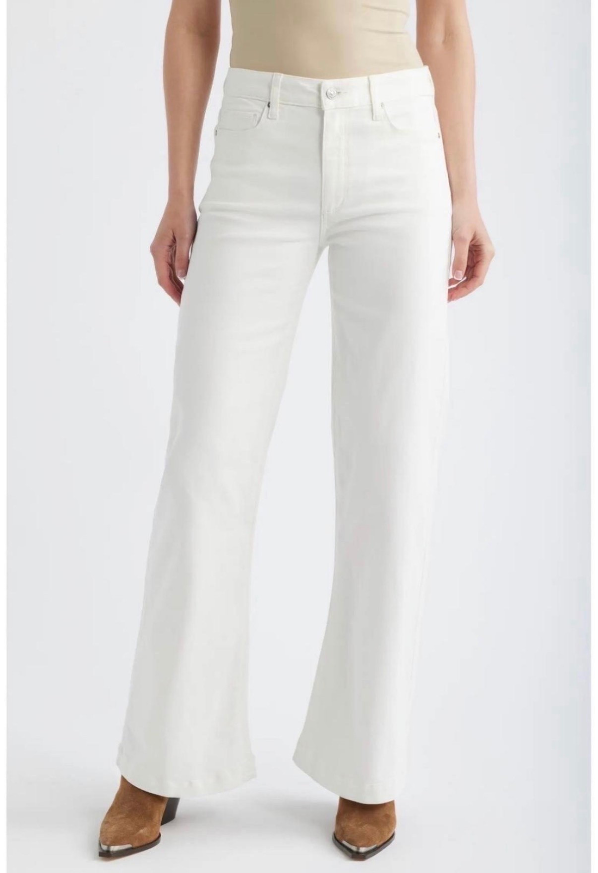 White jeans 

Nordstrom Anniversary sale

#LTKSaleAlert
