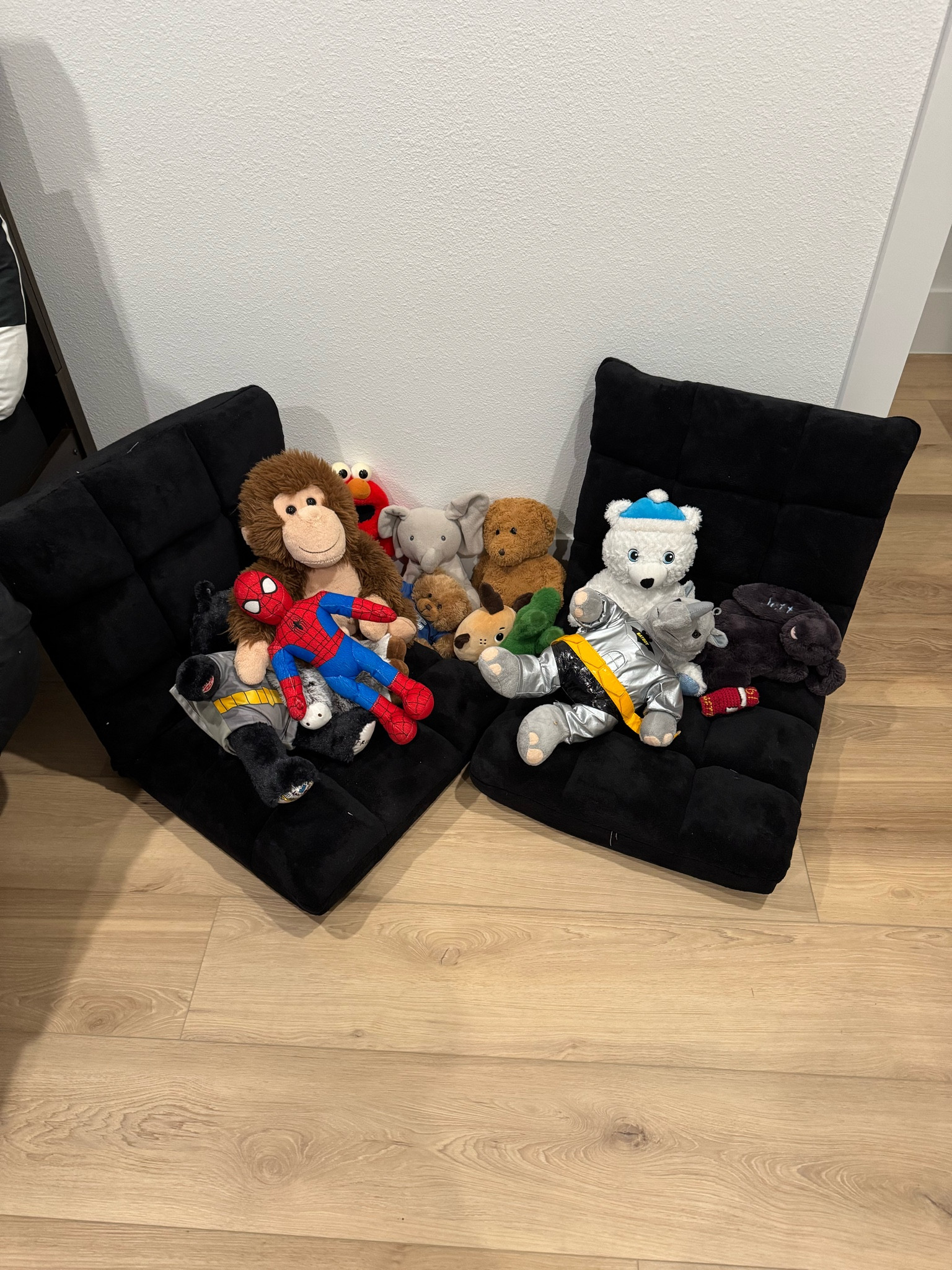 How cute are these little gaming chairs? 😍 

#boyroom#kidsroom #amazon #amazonhome 

#LTKHome