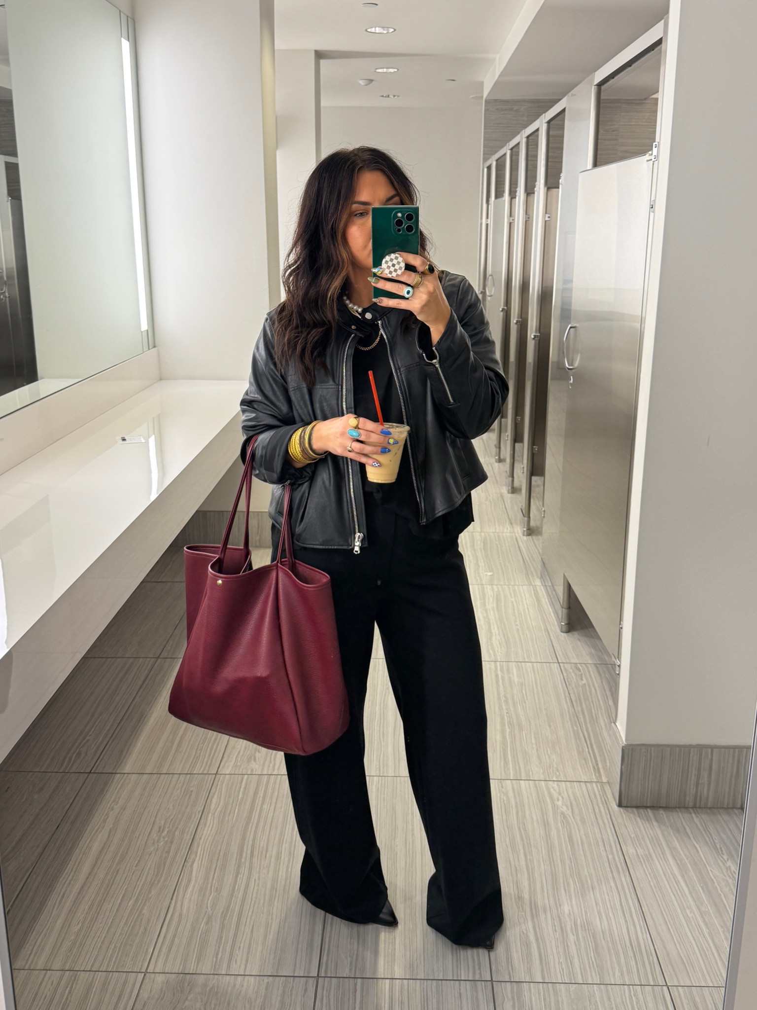 Spanx edgy office look:
Tee: XXL
Jacket: 1X (BWCXSPANX)
Pants: XL long (BWCXSPANX)


#LTKStyleTip #LTKOver40 #LTKMidsize