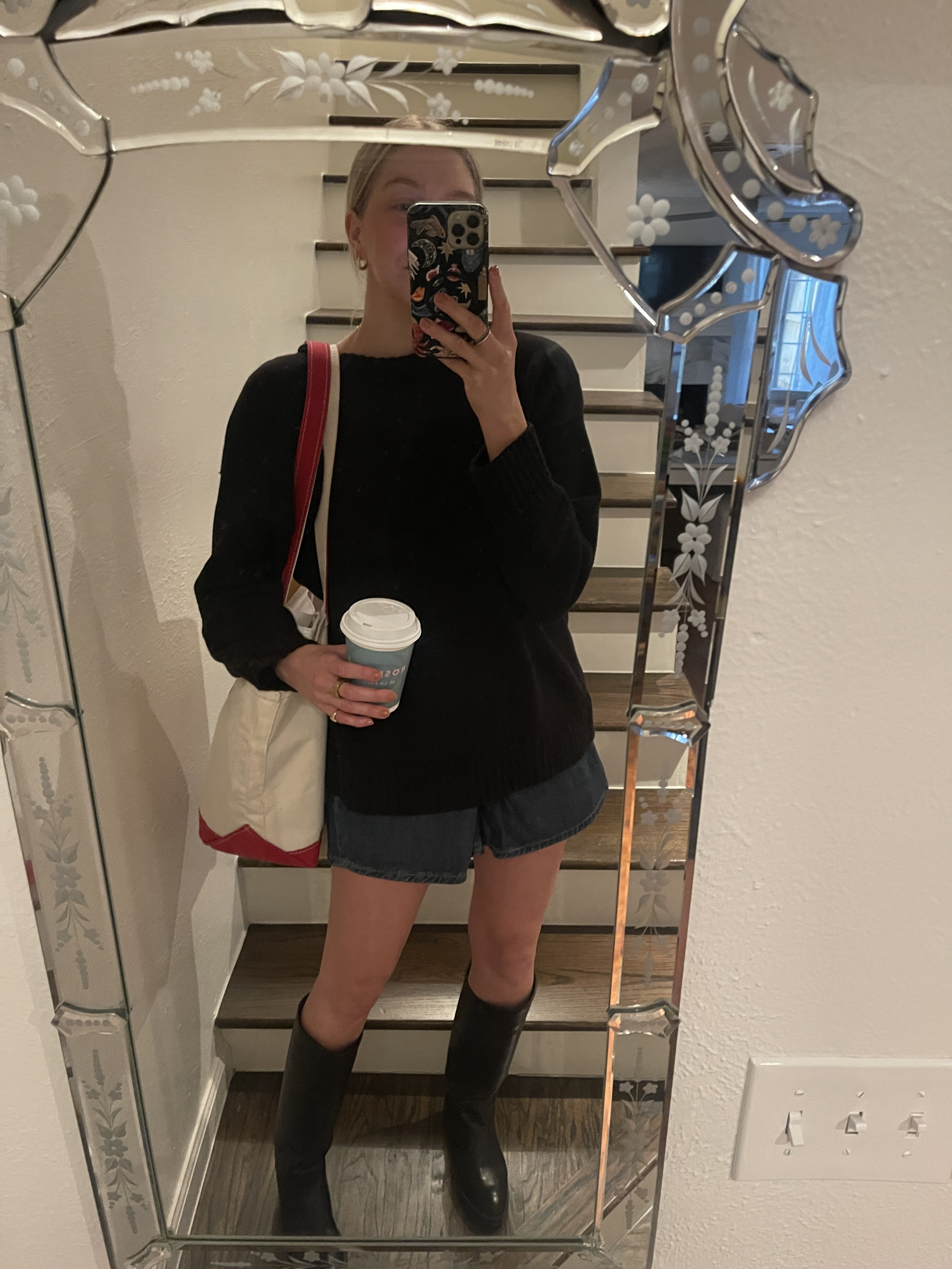 Loving a sweater, shorts and boot moment right now! 