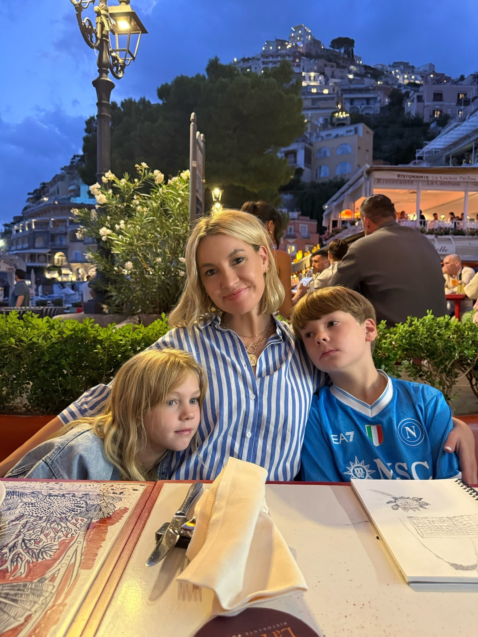 Birthday dinner with my loves 🤍

#LTKOver40 #LTKSaleAlert #LTKFindsUnder50