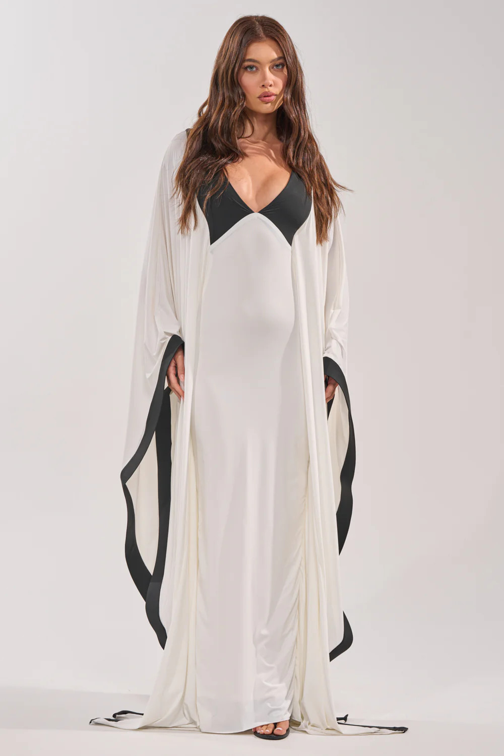 GUEST OF HONOR BODYCON MAXI DRESS | AKIRA