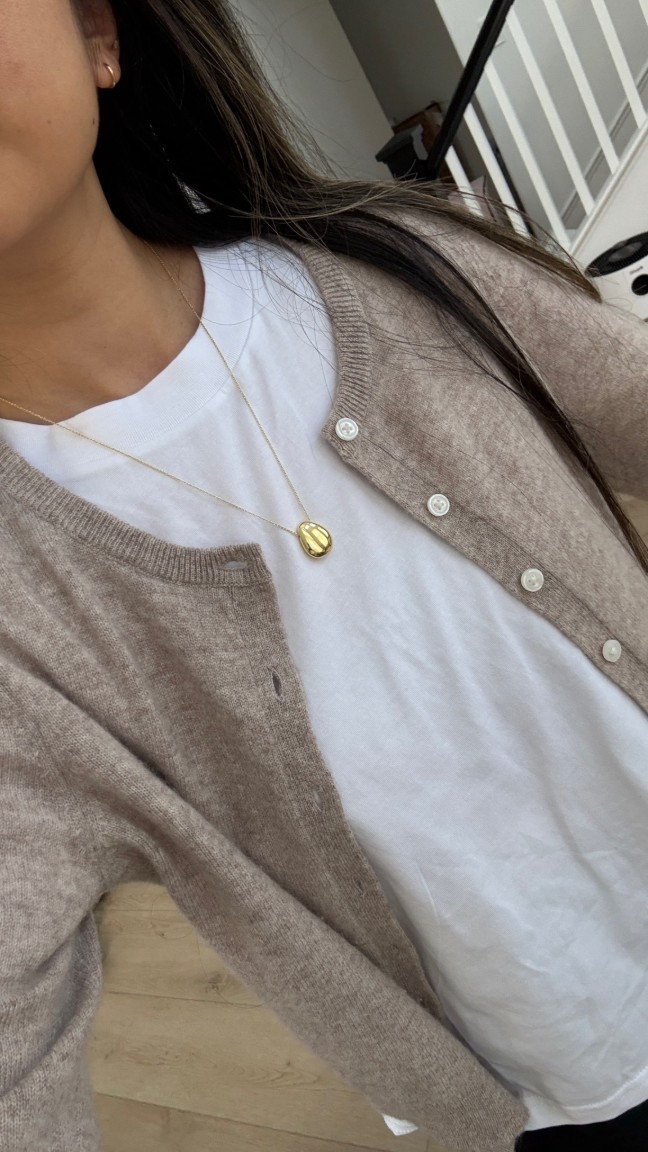 new pendant necklace! #necklace #jewelry #ootd #outfit

#LTKootd #LTKmomlife #LTKgrwm