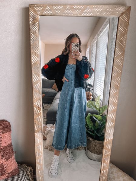 Teacher outfit idea🍎 wearing a xs denim dress and small embroidered sweater 🍓

Teacher style | classroom outfit | classroom style | teacher outfit | workwear | spring style 

#LTKstyletip
