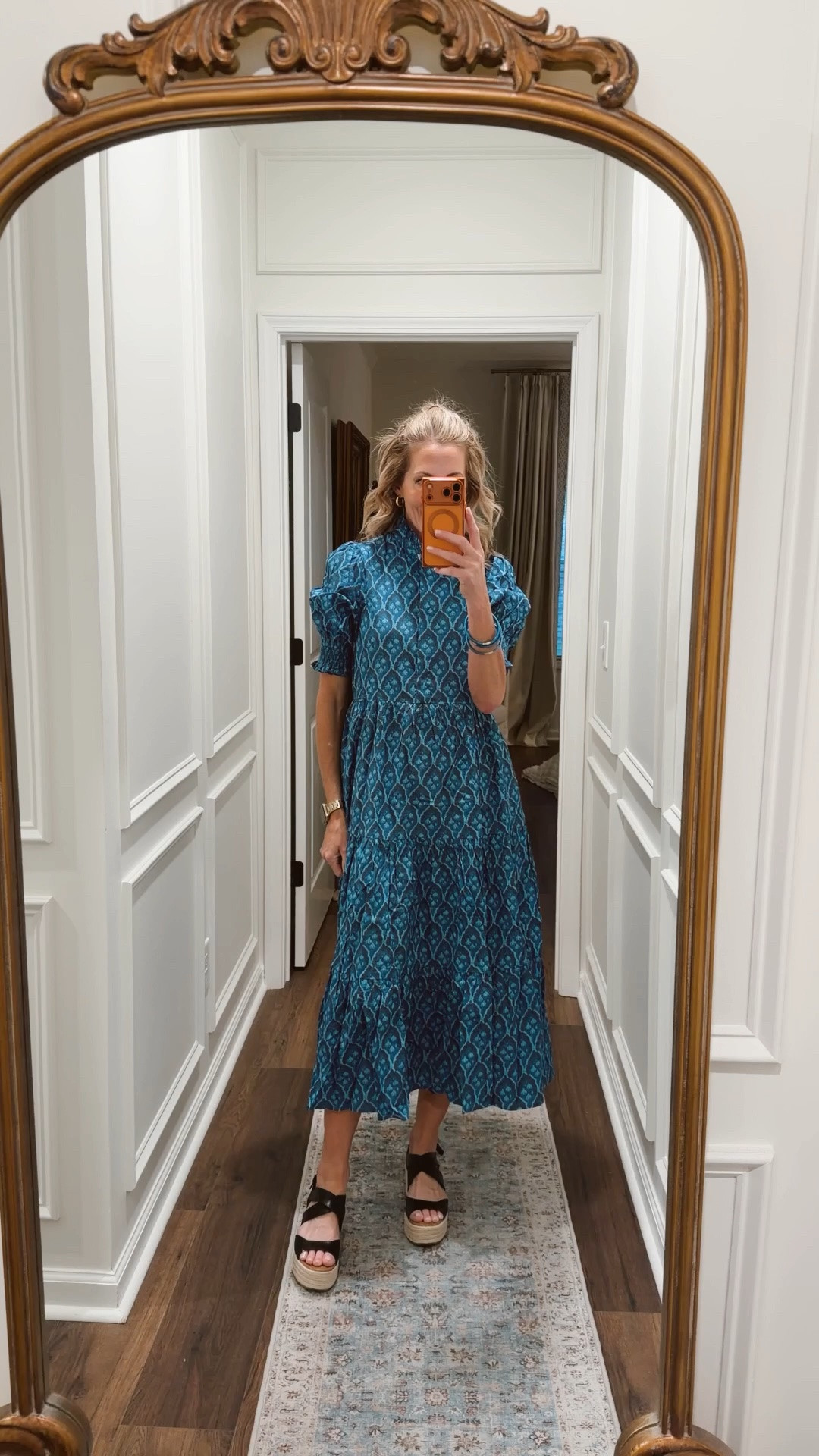 This exact color combination is currently sold out, but I linked all of the other ones plus the rest of this great Amazon brand  really reminds me of Tuckernuck for half the price. Wearing a size extra small this dress comes in two other colors.
