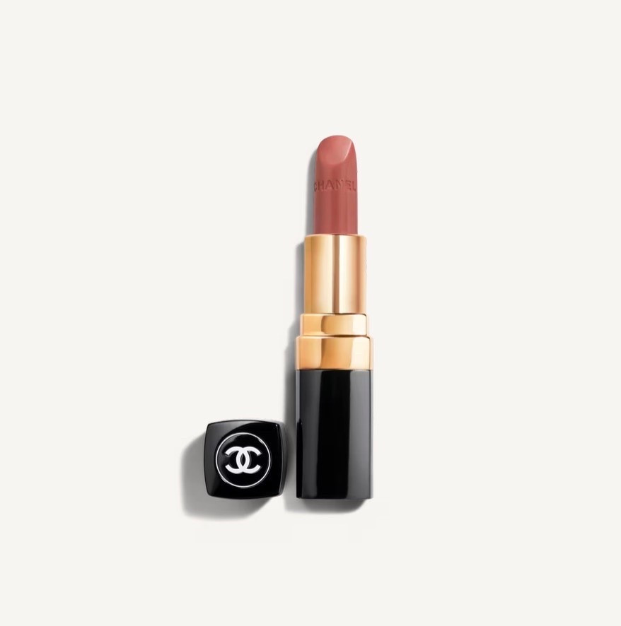 ROUGE COCO Longwear Satin Lipstick
Hydrating and Smoothing Lip Care

105 MAYFAIR

Chanel beauty lip eyes and cheek