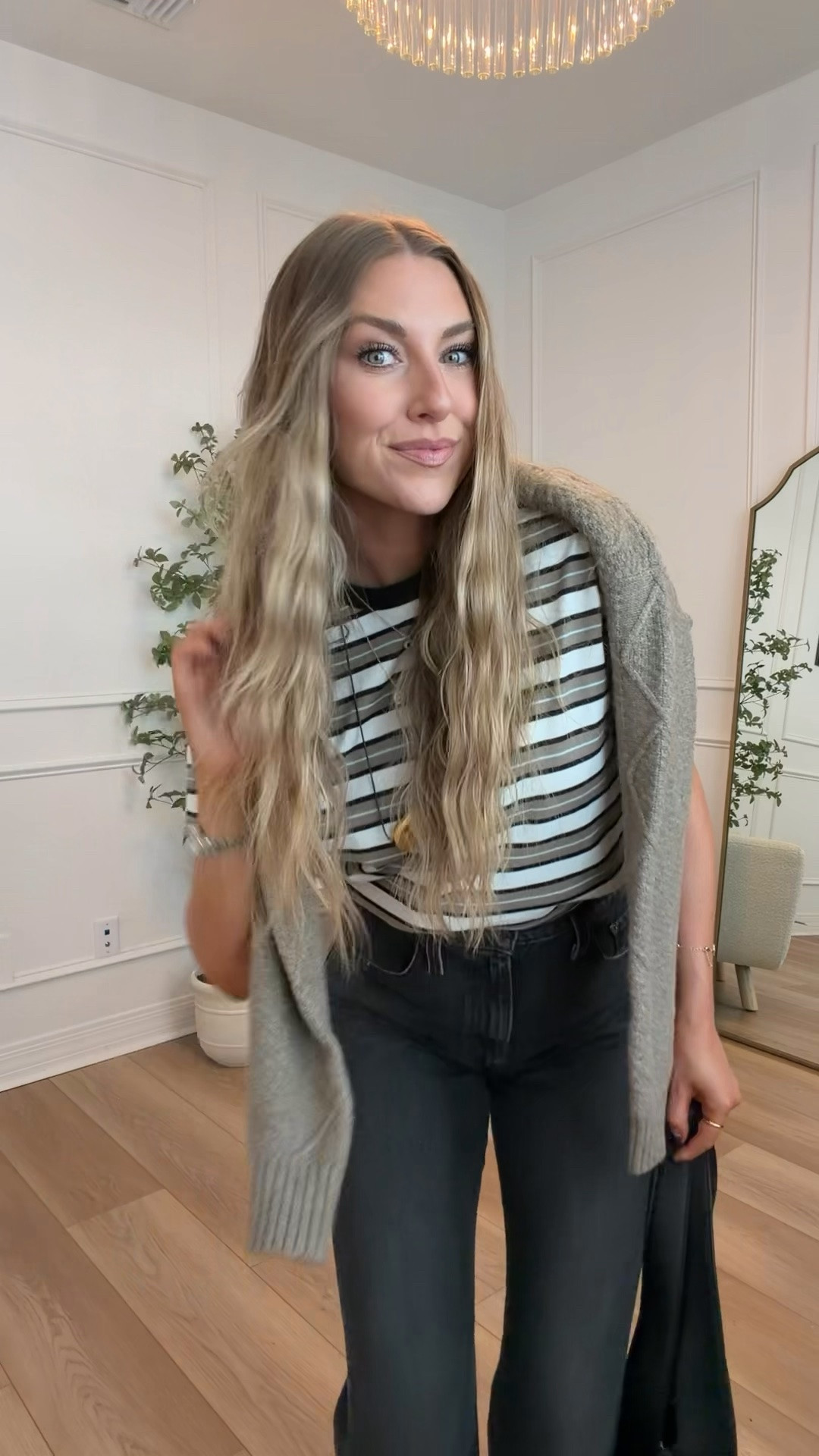 Love this casual fall outfits from @levis ! These cinch-waist flare jeans are soo flattering & the washed black wash will be a staple this season. I’m wearing a 27x32 in the jeans and smalls in the top & sweater. #LevisLTKPartner