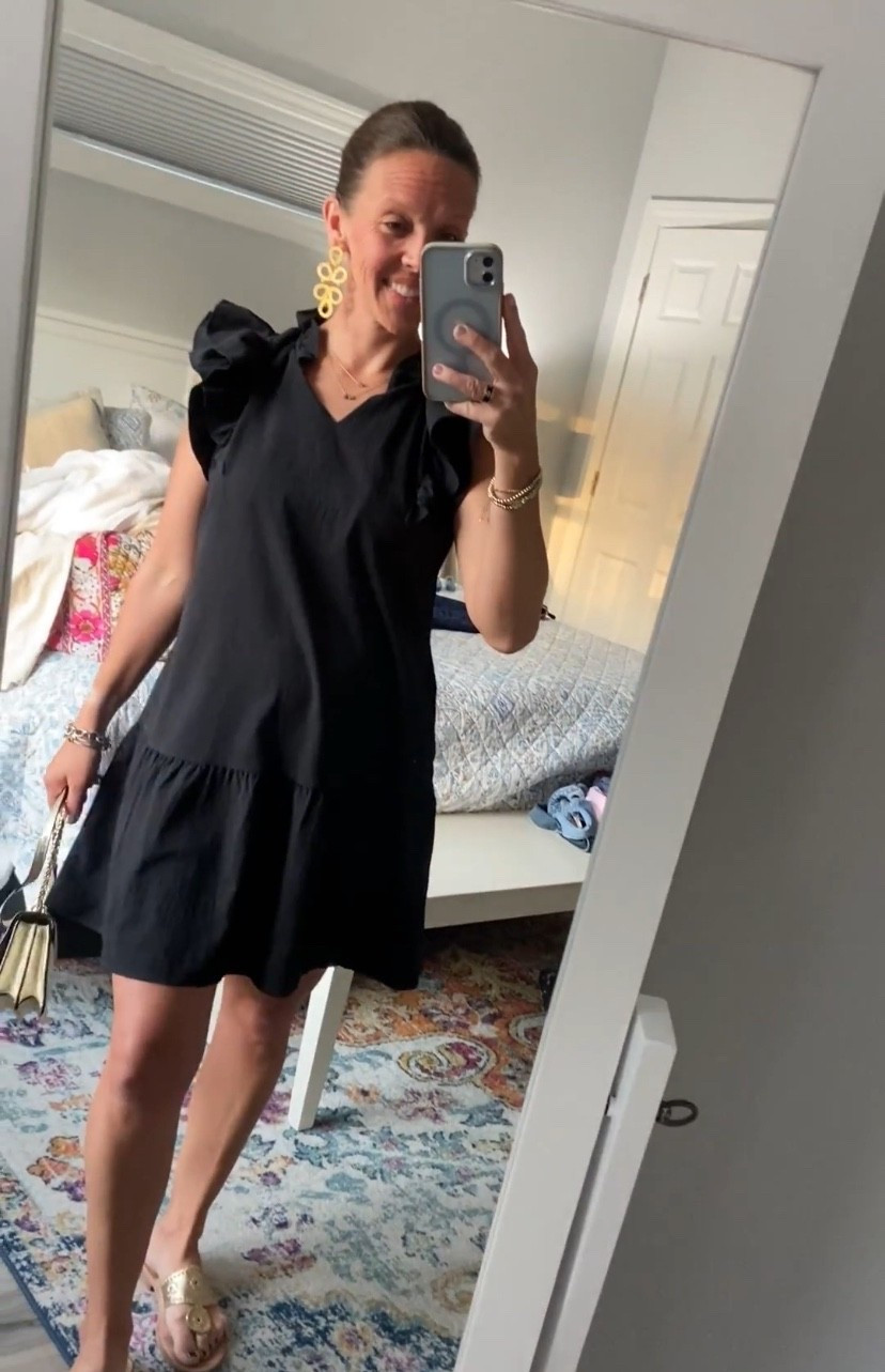 I love this dress!  It comes in more colors, has pockets, is light weight, very comfy, a slight stretch to the fabric.  Perfect for summer and would look so cute with cowboy boots, too! 


#amazon #prime #ruffledress #dress #falloutfit #datenightoutfit #countryconcert #fall #falldress #LTKU 




#LTKOver40 #LTKStyleTip #LTKFindsUnder50