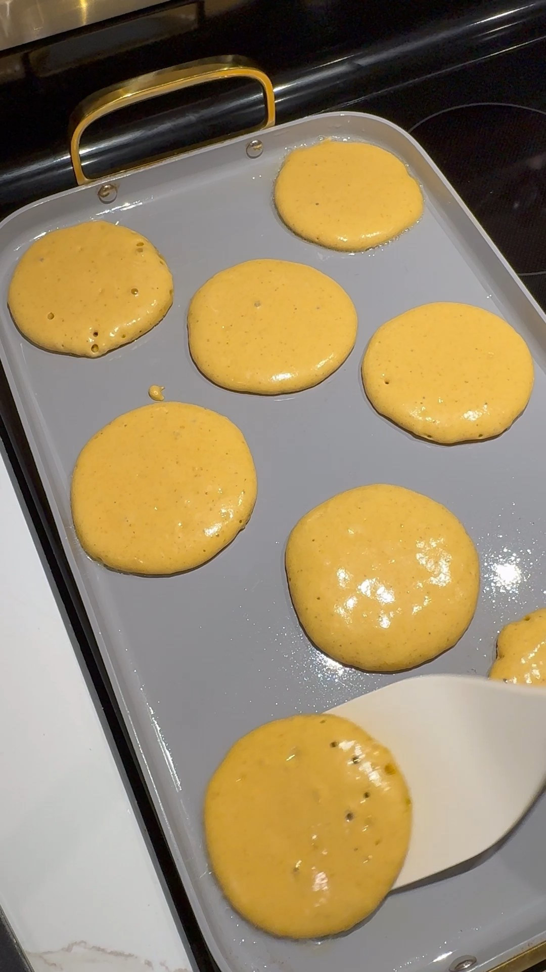 THE BEST GRIDDLE FOR EVERYTHING! I use it almost everyday!

#LTKHome #LTKKids #LTKFamily