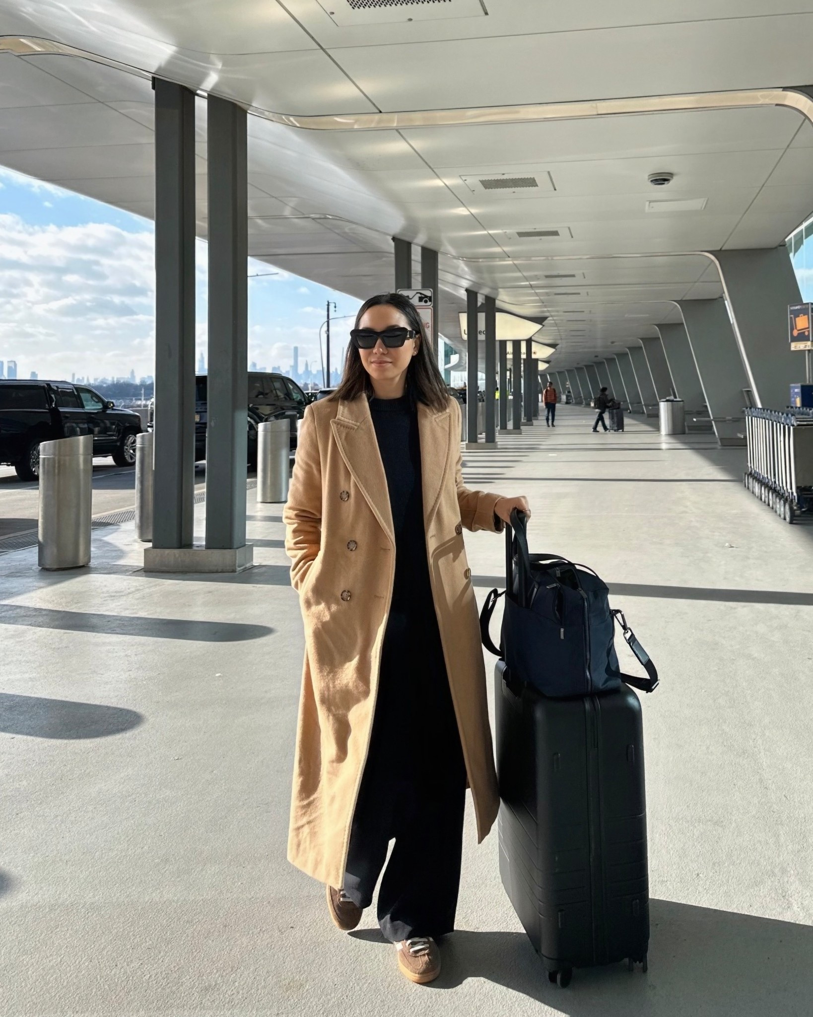 Travel/airport outfit 

Coat xs love how oversized it fits, great for layering 
Wrinkle resistant pants 
The comfiest sneakers 

#LTKTravel