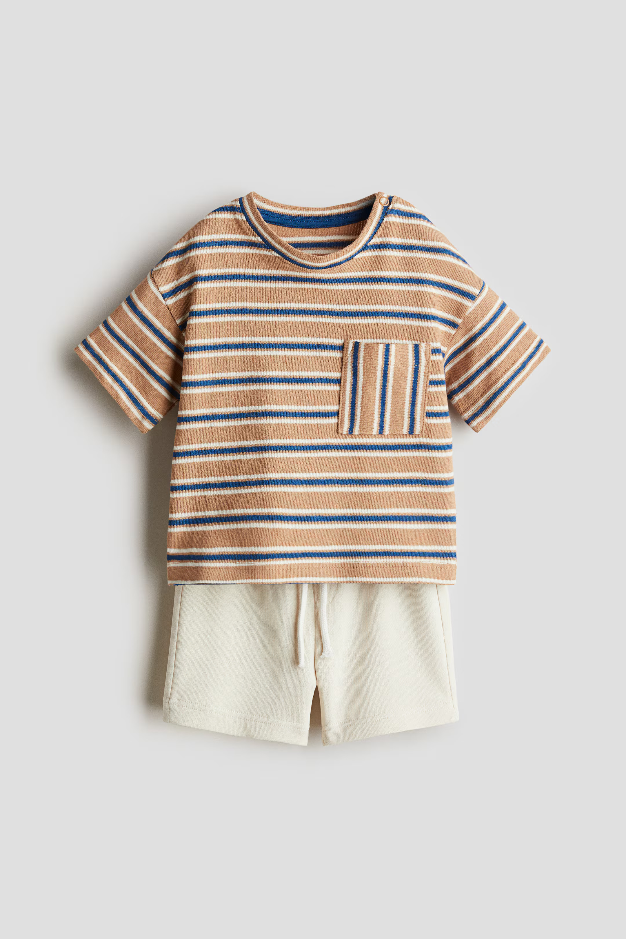 2-piece T-shirt and sweatshorts set - Beige/Blue striped - Kids | H&M GB | H&M (UK, MY, IN, SG, PH, TW, HK)
