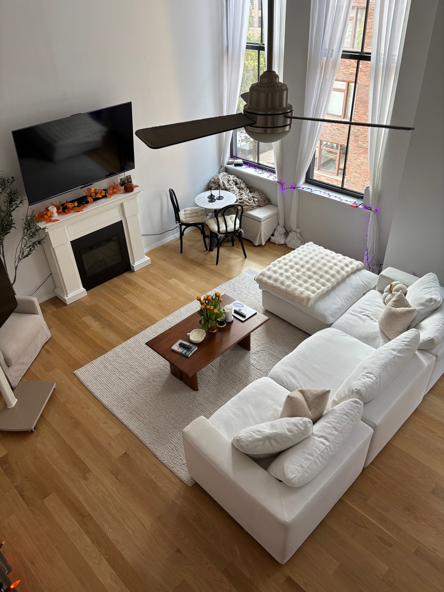 NYC loft apartment #apartmenttour #homedecor #neutralhome #home #decorr

#LTKHome #LTKFindsUnder100 #LTKSeasonal