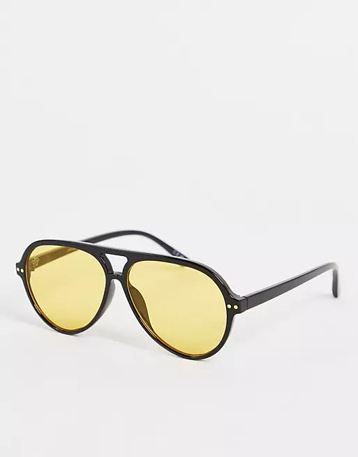 Jeepers Peepers – Oversize-Pilotensonnenbrille in Schwarz mit gelben Gläsern | ASOS (Global)