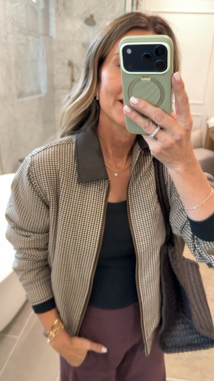 I’m 5’6 
Plaid jacket size XS!

#LTKootd #LTKdayinmylife #LTKSeasonal