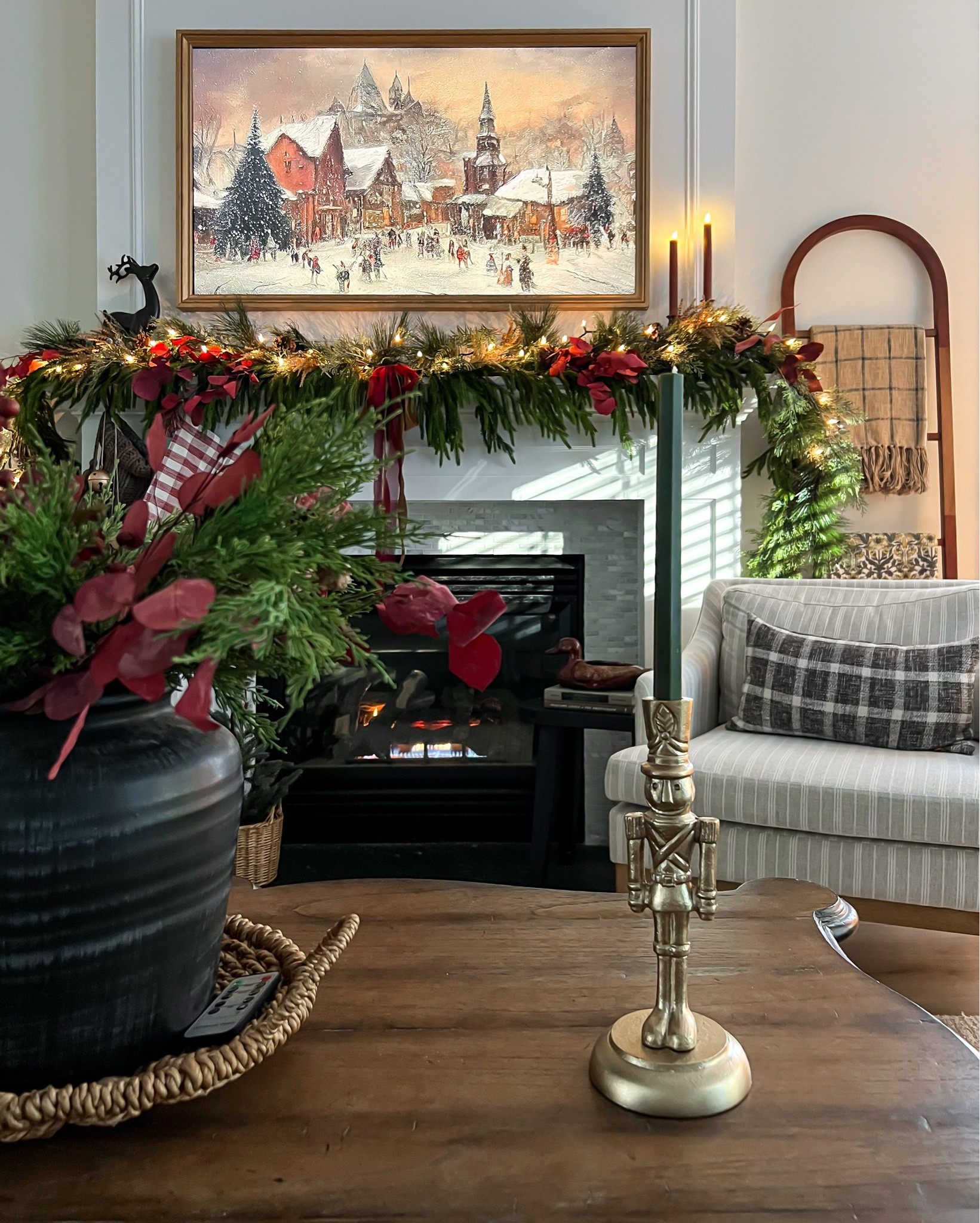 Classic Christmas! 🎄 

#LTKSeasonal #LTKHoliday #LTKHome