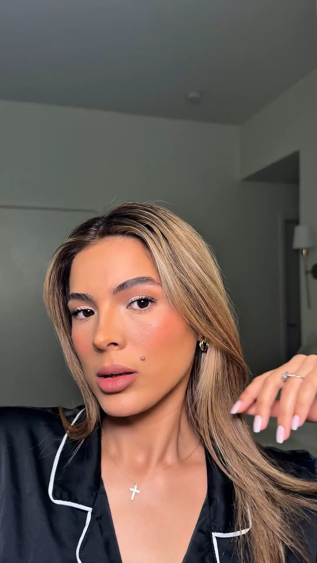 EYEBROW TUTORIAL 🤍

#LTKBeauty #LTKselfcare #LTKgrwm